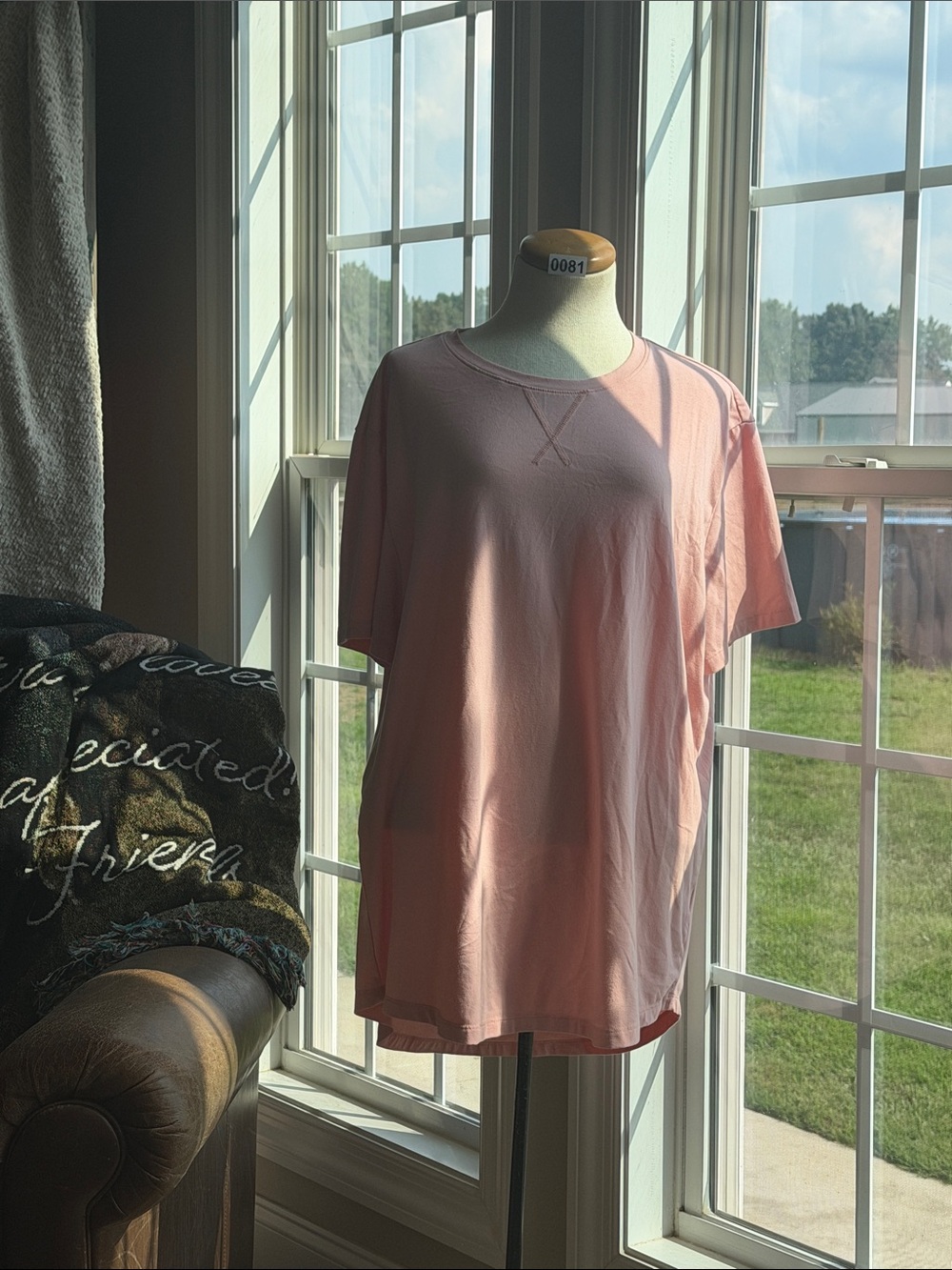 Men’s Short Sleeve Crewneck Long Line Scoop Hem Tee - Light Pink